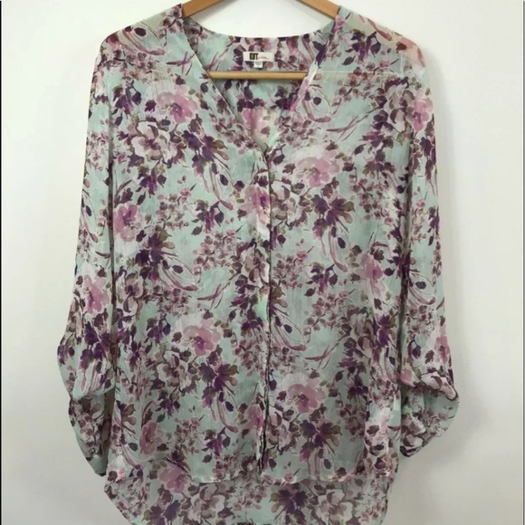 Kut from the Kluth  Kaspar button down blouse sz s - Picture 1 of 4